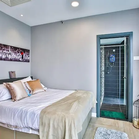 Comfy 2-Bedroom With Large Balcony By Shamori Home Near The Curve, One Utama, Ikea Damansara Petaling Jaya Exterior photo
