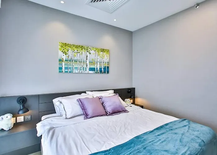 Comfy 2-Bedroom With Large Balcony By Shamori Home Near The Curve, One Utama, Ikea Damansara