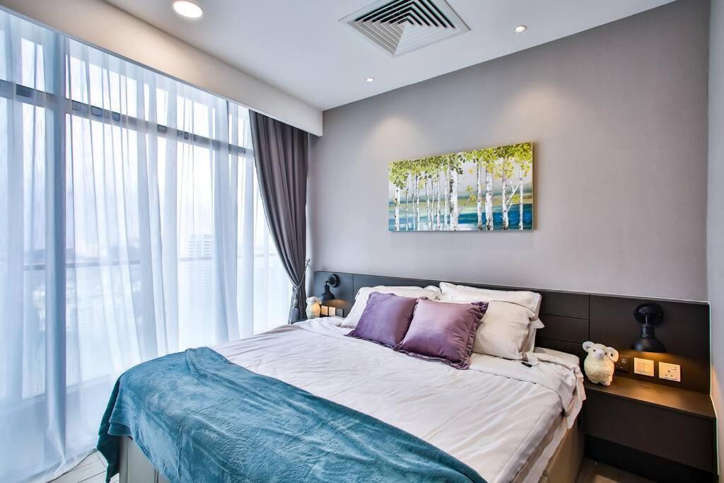 Comfy 2-bedroom With Large Balcony By Shamori Near The Curve, One Utama, Ikea Damansara *