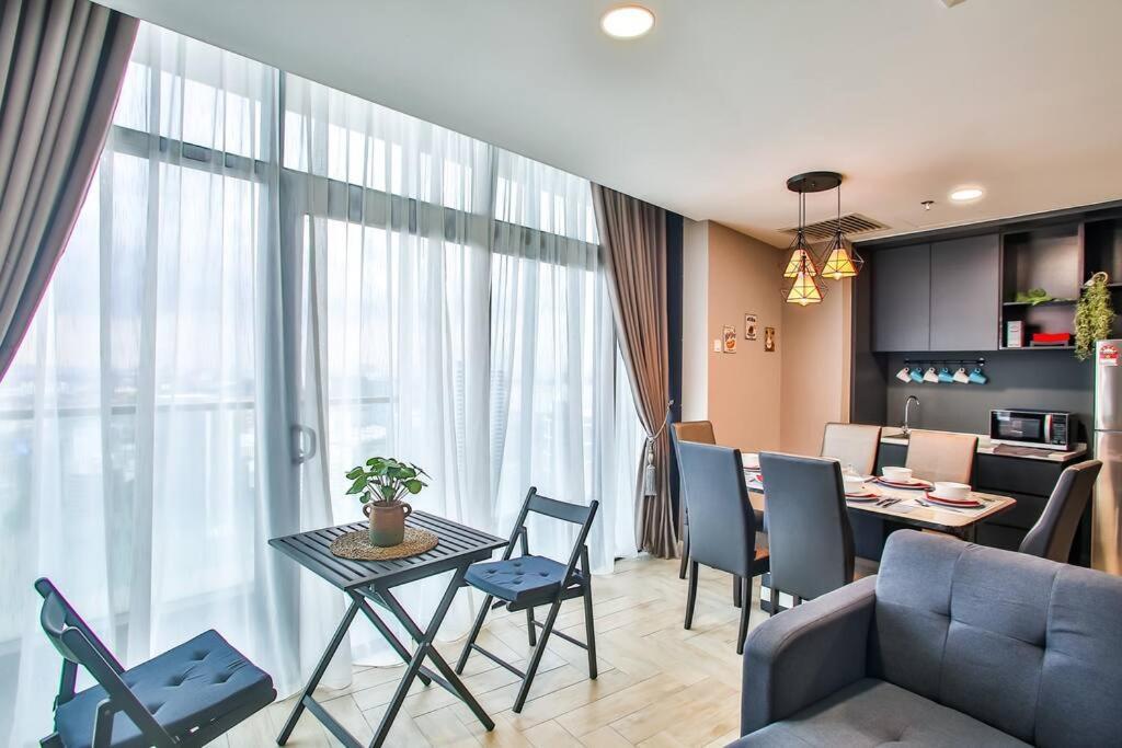 Apartment Comfy 2-bedroom With Large Balcony By Shamori Near The Curve, One Utama, Ikea Damansara Petaling Jaya