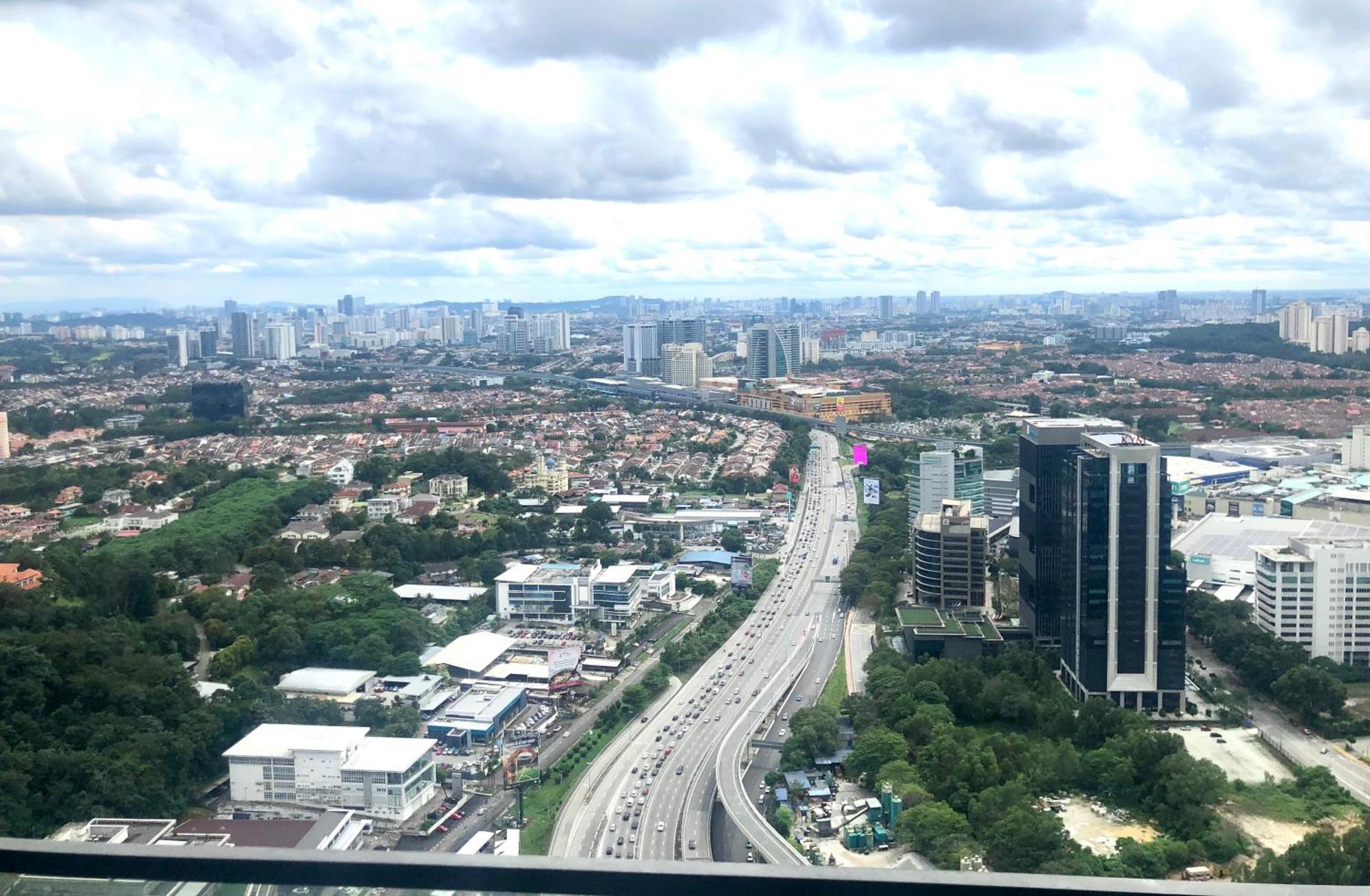 Comfy 2-bedroom With Large Balcony By Shamori Near The Curve, One Utama, Ikea Damansara * Petaling Jaya